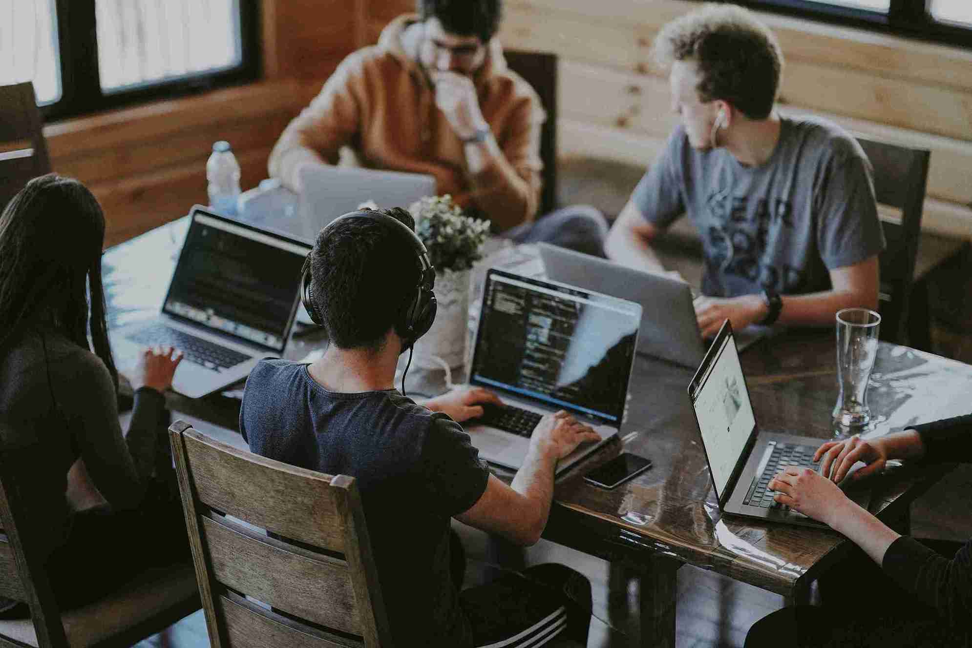 Trusted IT solutions, custom software development, managed services, and client-focused technology support for local businesses.